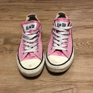 Pink converse